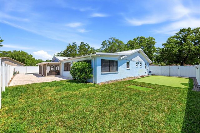 5700 HARDING BOULEVARD NE, St Petersburg, FL 33703