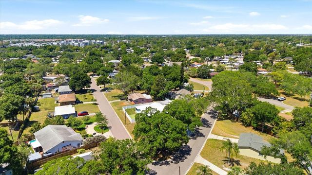 5700 HARDING BOULEVARD NE, St Petersburg, FL 33703