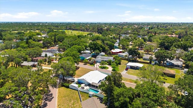 5700 HARDING BOULEVARD NE, St Petersburg, FL 33703