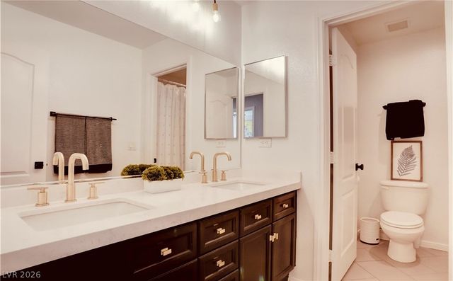 9395 Arrowhead Bluff Avenue, Las Vegas, NV 89149