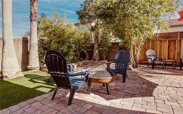 9395 Arrowhead Bluff Avenue, Las Vegas, NV 89149