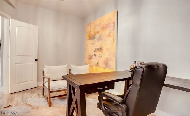 9395 Arrowhead Bluff Avenue, Las Vegas, NV 89149