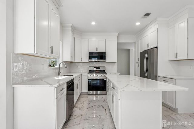 56 Chesapeake Road, South Brunswick, NJ 08852