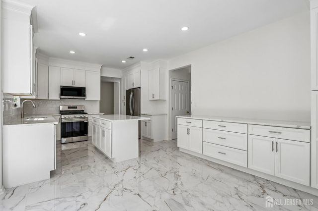 56 Chesapeake Road, South Brunswick, NJ 08852