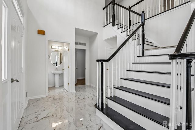 56 Chesapeake Road, South Brunswick, NJ 08852