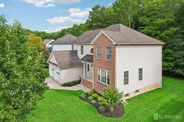 56 Chesapeake Road, South Brunswick, NJ 08852