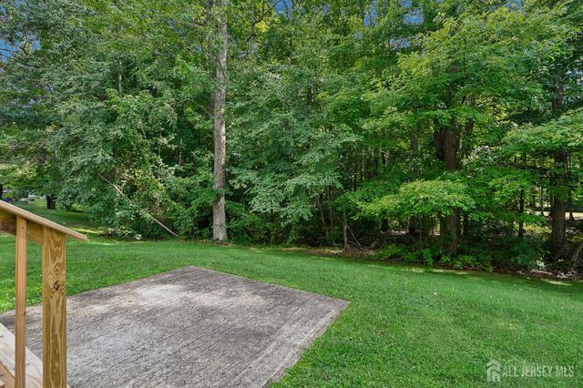 56 Chesapeake Road, South Brunswick, NJ 08852