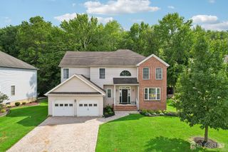 56 Chesapeake Road, South Brunswick, NJ 08852