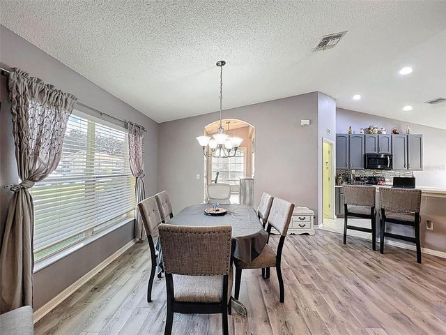 189 CENTER OAK CIRCLE, Spring Hill, FL 34609