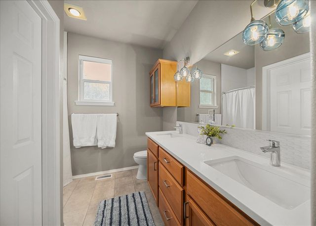 8106 N Calispel Ct, Spokane, WA 99208