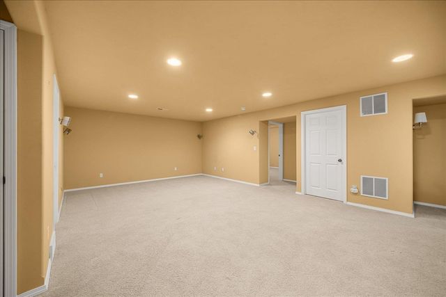 8106 N Calispel Ct, Spokane, WA 99208