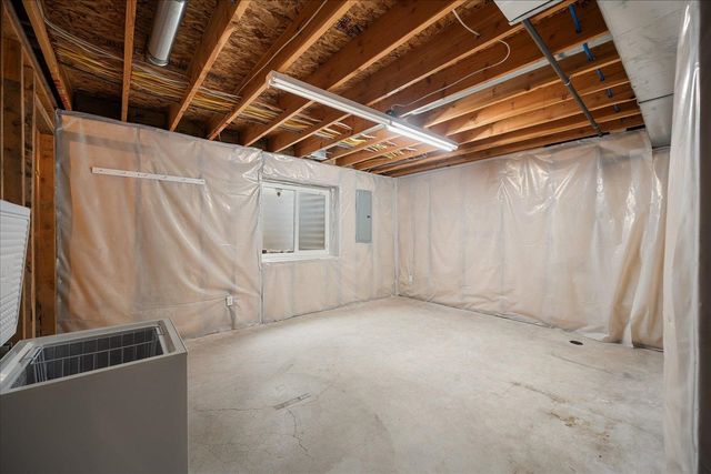 8106 N Calispel Ct, Spokane, WA 99208