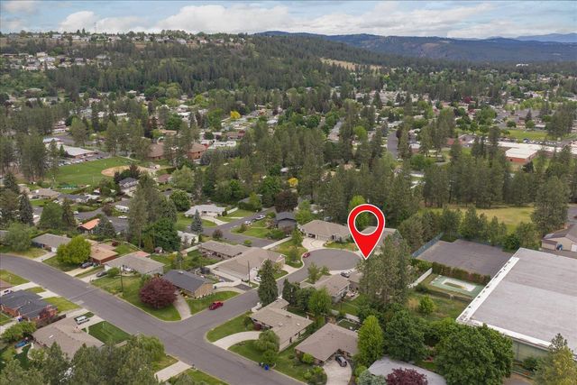 8106 N Calispel Ct, Spokane, WA 99208