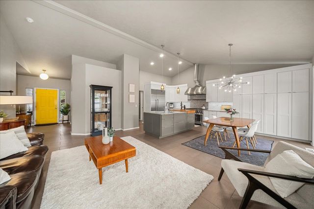 8106 N Calispel Ct, Spokane, WA 99208