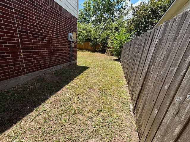 16003 Mission Glen Drive, Houston, TX 77083