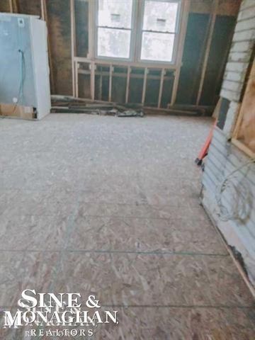 4007 Pine Grove Avenue, Fort Gratiot, MI 48059