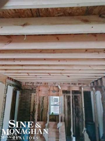 4007 Pine Grove Avenue, Fort Gratiot, MI 48059