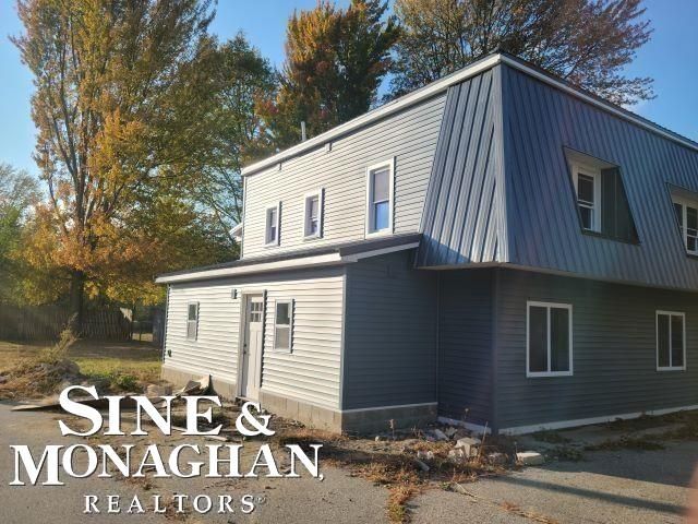 4007 Pine Grove Avenue, Fort Gratiot, MI 48059