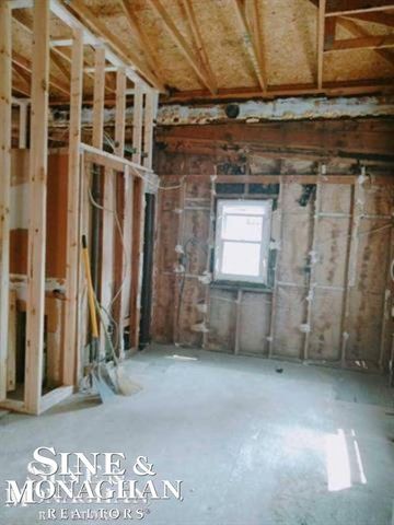 4007 Pine Grove Avenue, Fort Gratiot, MI 48059