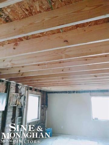 4007 Pine Grove Avenue, Fort Gratiot, MI 48059