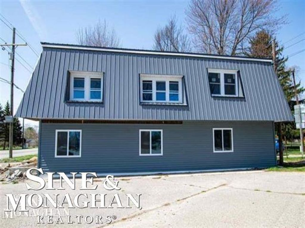 4007 Pine Grove Avenue, Fort Gratiot, MI 48059