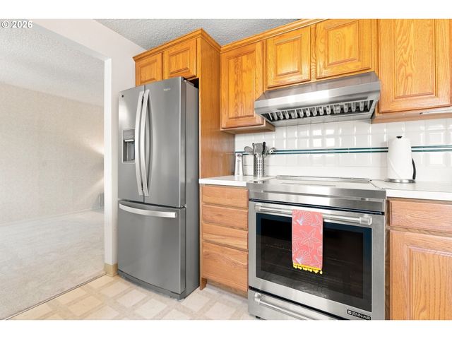 4962 PROSPECT St, West Linn, OR 97068
