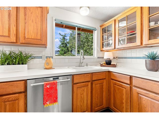 4962 PROSPECT St, West Linn, OR 97068