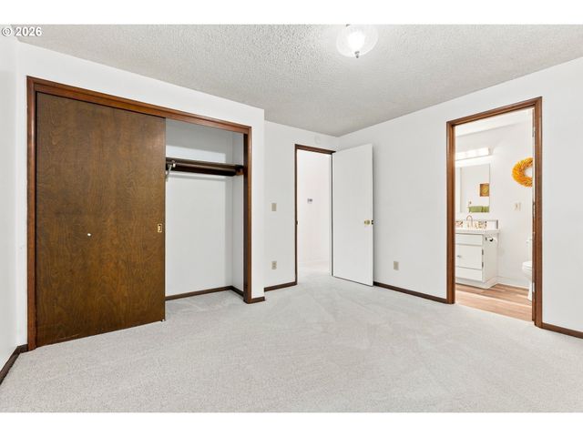 4962 PROSPECT St, West Linn, OR 97068
