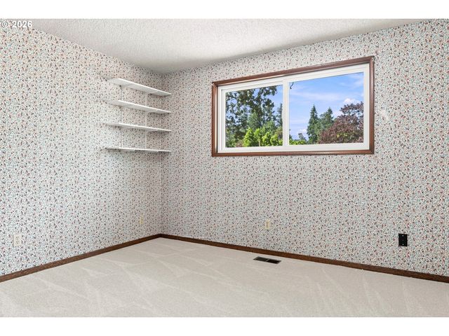 4962 PROSPECT St, West Linn, OR 97068