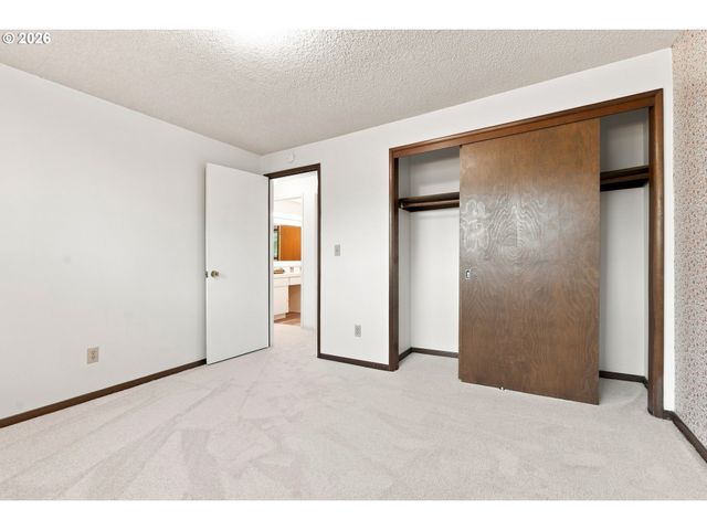 4962 PROSPECT St, West Linn, OR 97068