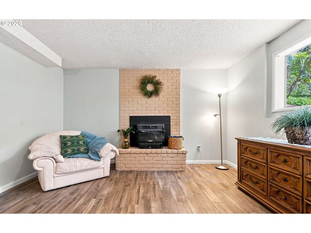 4962 PROSPECT St, West Linn, OR 97068