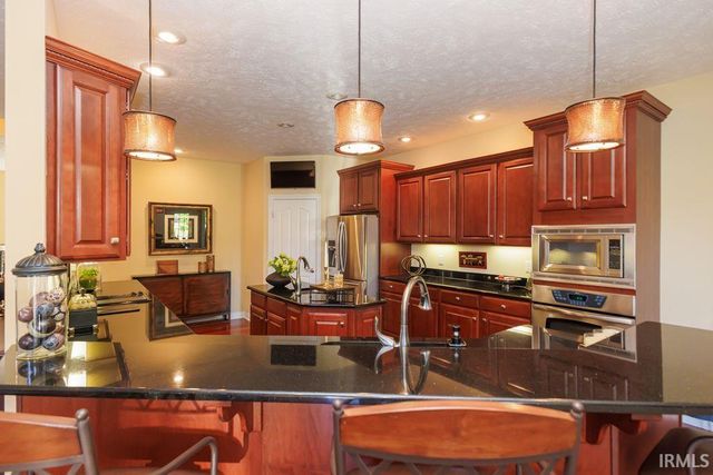 7505 N Landings Trail, Muncie, IN 47304