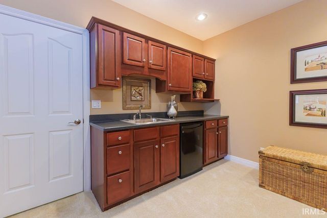7505 N Landings Trail, Muncie, IN 47304