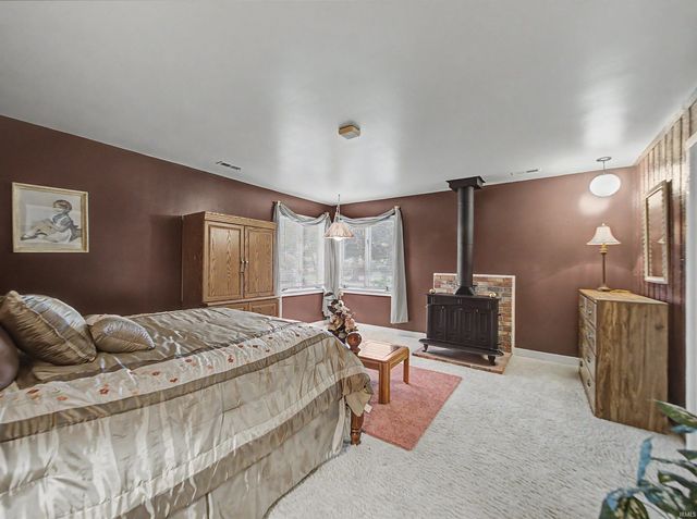 9615 Old State Road, Evansville, IN 47711