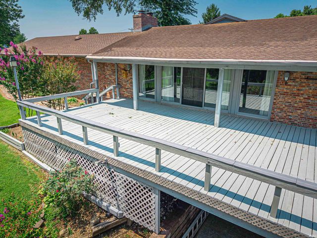 9615 Old State Road, Evansville, IN 47711