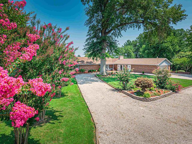 9615 Old State Road, Evansville, IN 47711