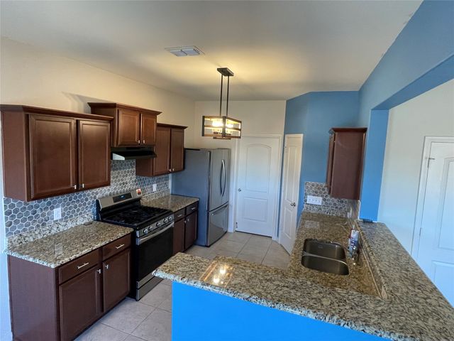 9460 Plum Court, Forney, TX 75126