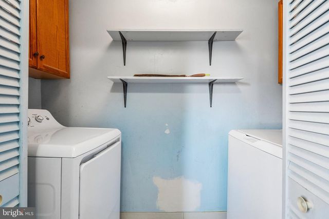 401 WOODLAND AVE, Cherry Hill, NJ 08002