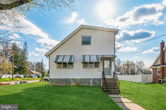 401 WOODLAND AVE, Cherry Hill, NJ 08002