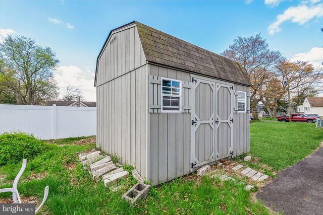 401 WOODLAND AVE, Cherry Hill, NJ 08002