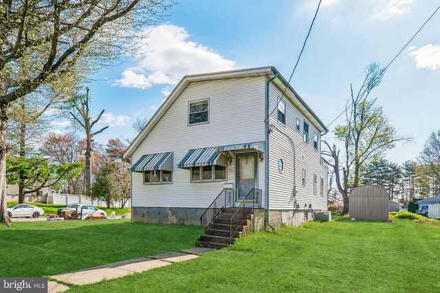 401 WOODLAND AVE, Cherry Hill, NJ 08002