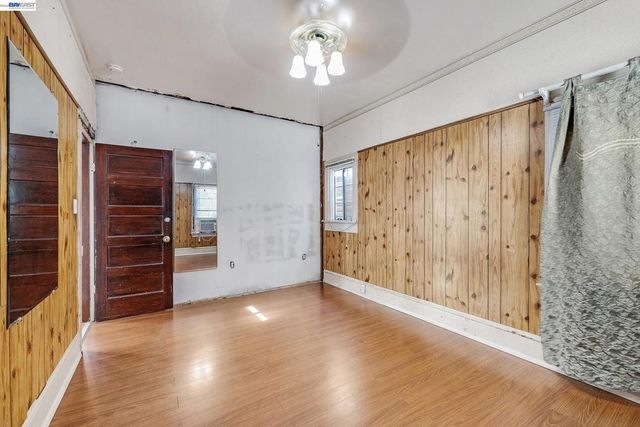 2711 13Th Ave, Oakland, CA 94606