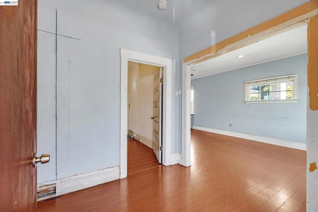 2711 13Th Ave, Oakland, CA 94606