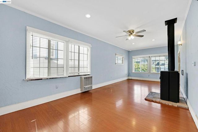 2711 13Th Ave, Oakland, CA 94606