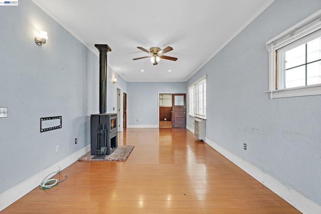 2711 13Th Ave, Oakland, CA 94606