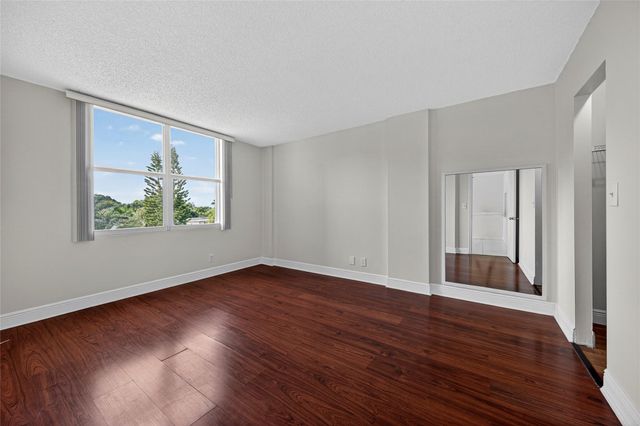 112 Royal Park Dr 3D, Oakland Park, FL 33309