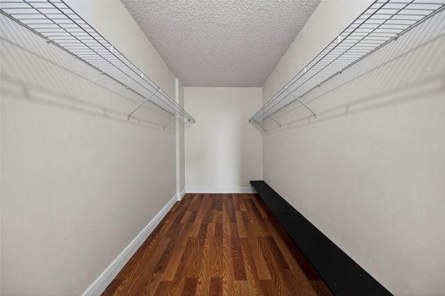 112 Royal Park Dr 3D, Oakland Park, FL 33309