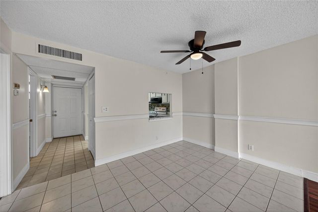112 Royal Park Dr 3D, Oakland Park, FL 33309