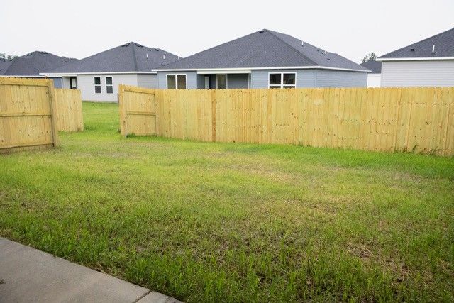 1752 Merworth Street, Gentry, AR 72734