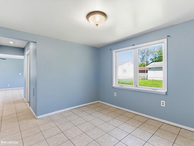 1064 CLOVERLAWN Drive, Pontiac, MI 48346
